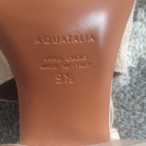 Aquatalia suede bootie - Picture 3 of 3